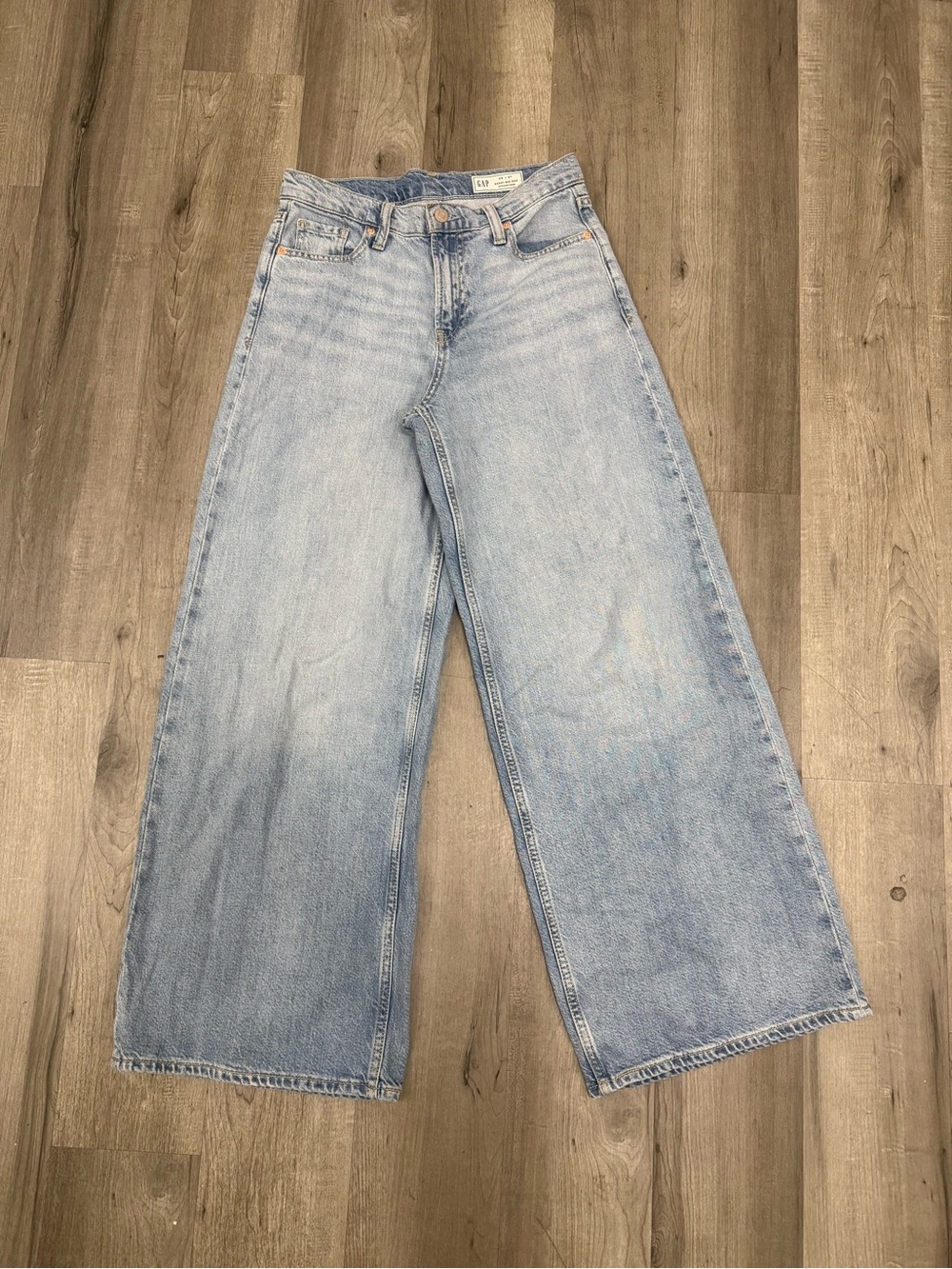GAP Light Wash Wide-Leg Jeans
